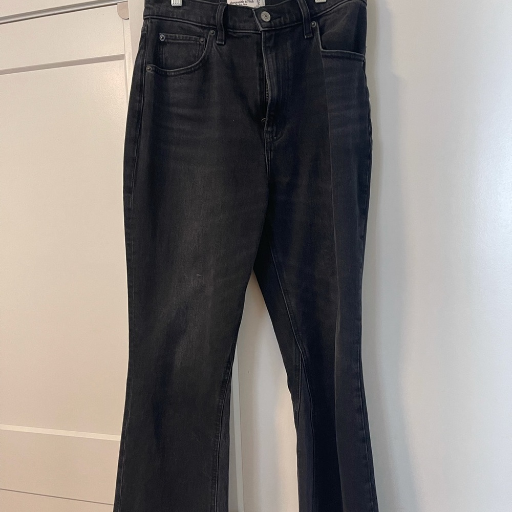 Abercrombie the kick flare ultra high rise jeans